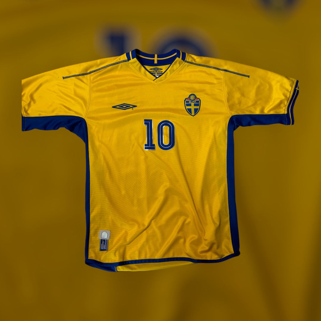 Zlatan Ibrahimovic #10 Sweden 2003-2004 Home Kit (Small)