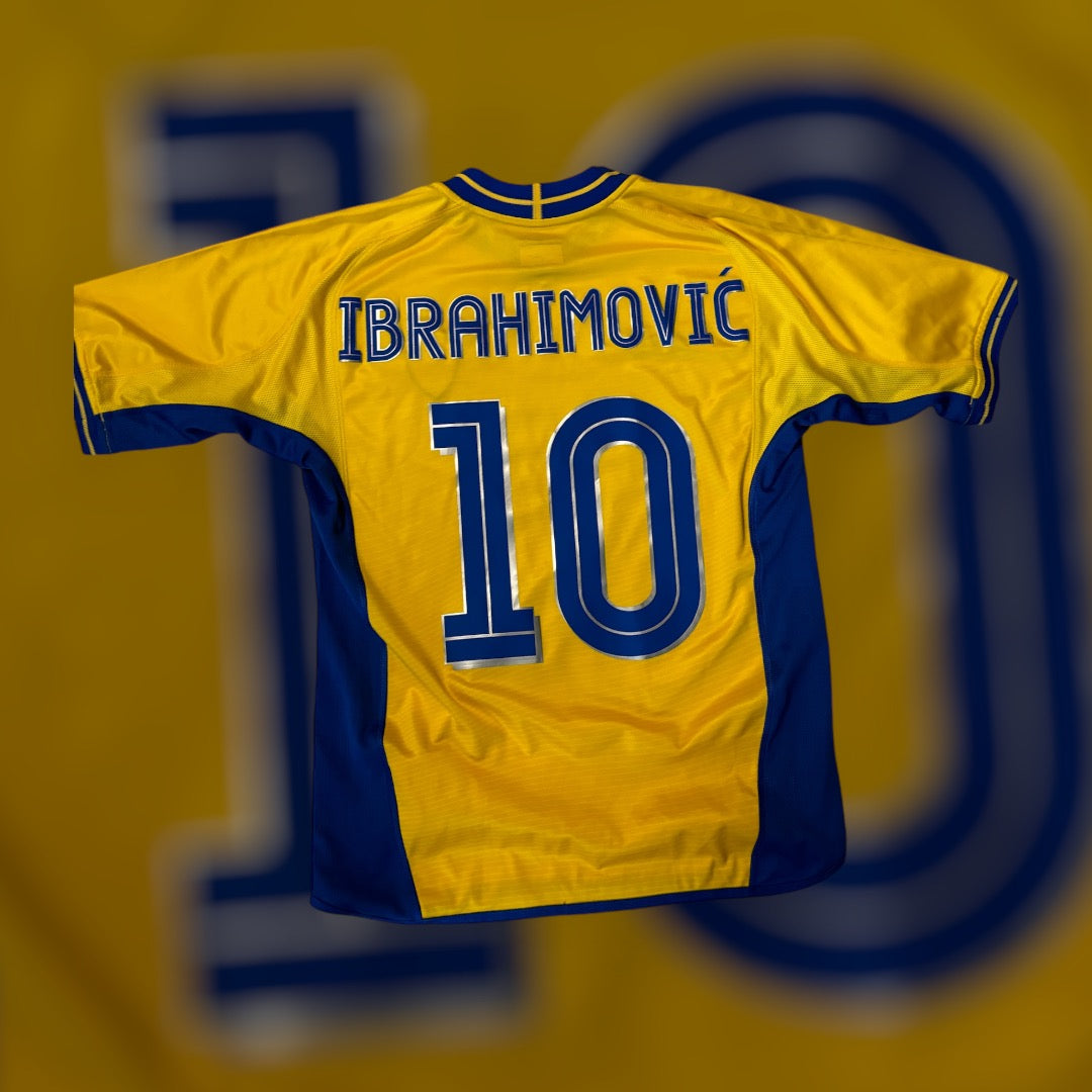 Zlatan Ibrahimovic #10 Sweden 2003-2004 Home Kit (Small)