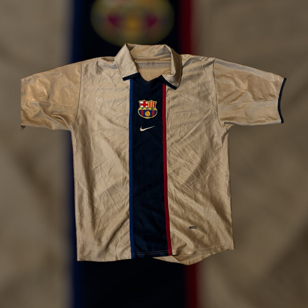 Rivaldo #10 2001/2002 Barcelona Away Kit (Medium)