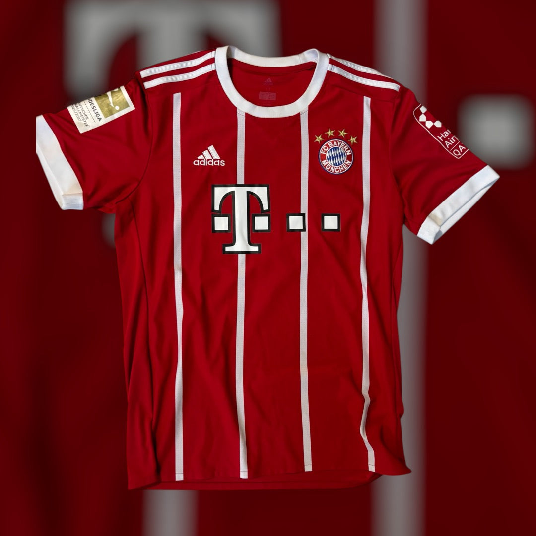 James Rodriguez #11 Bayern Munich 2017/2018 Home Kit (Medium)