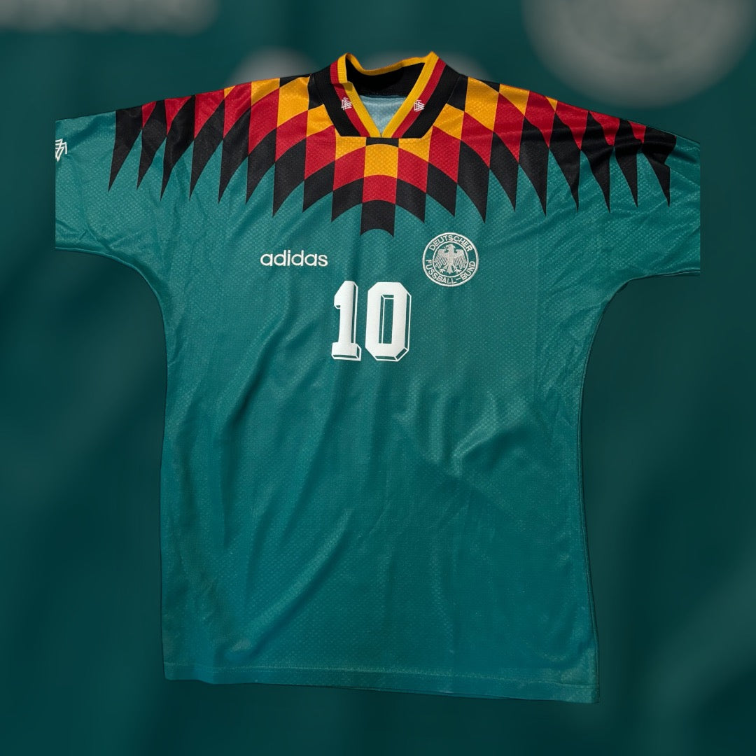 Matthaus #10 Germany 1994-1996 Away Kit (Medium)