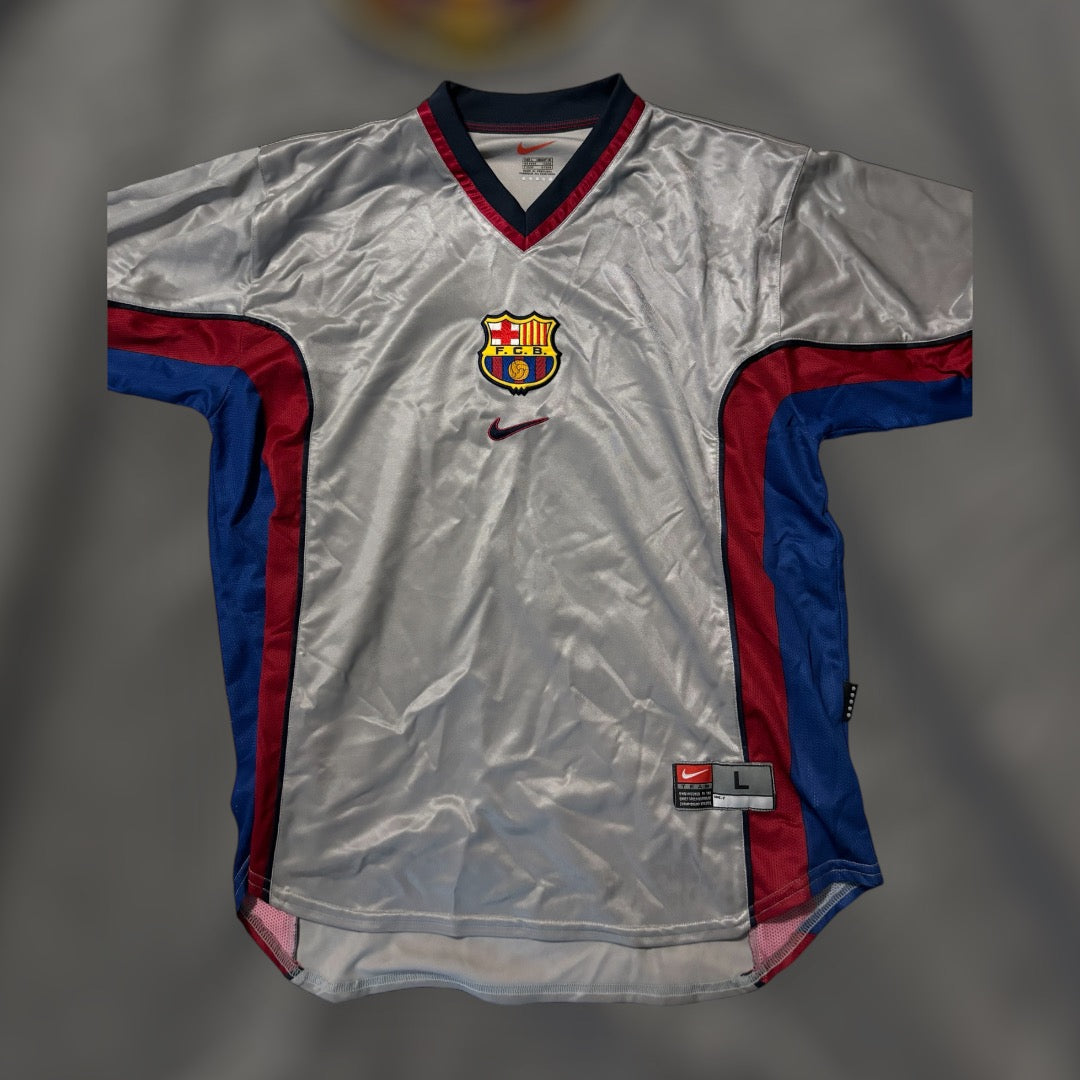 Rivaldo #11 1998-2001 Barcelona Away Kit (Large)