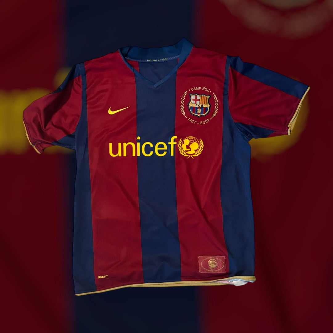 Lionel Messi #19 2007/2008 Barcelona Home Kit (Medium)