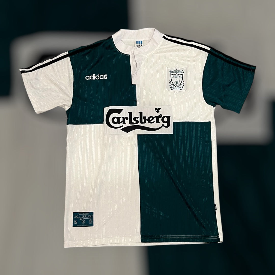 Liverpool 1995/1996 Away Kit (Large)